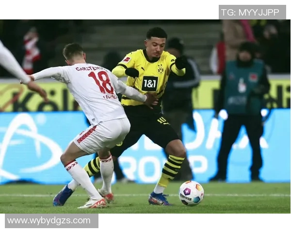 慕尼黑1860客场力克科隆，豪取宝贵3分！